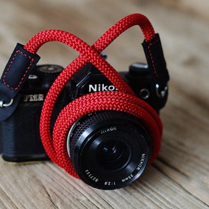 COOL reiner Kletterseil 8 mm schwarz Leder handmade Kamera-Hals-Schultergurt | Windmühle