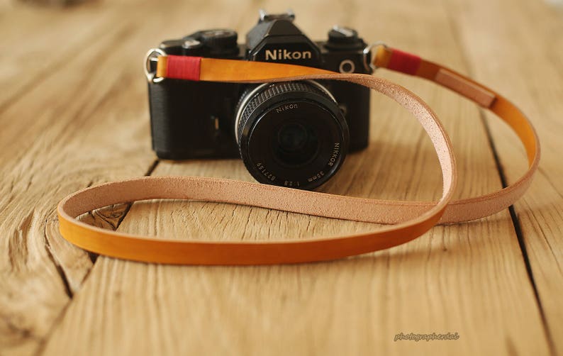 Hand dyeing Retro Yellow brown 12mm handmade leather camera neck shoulder strap Windmup