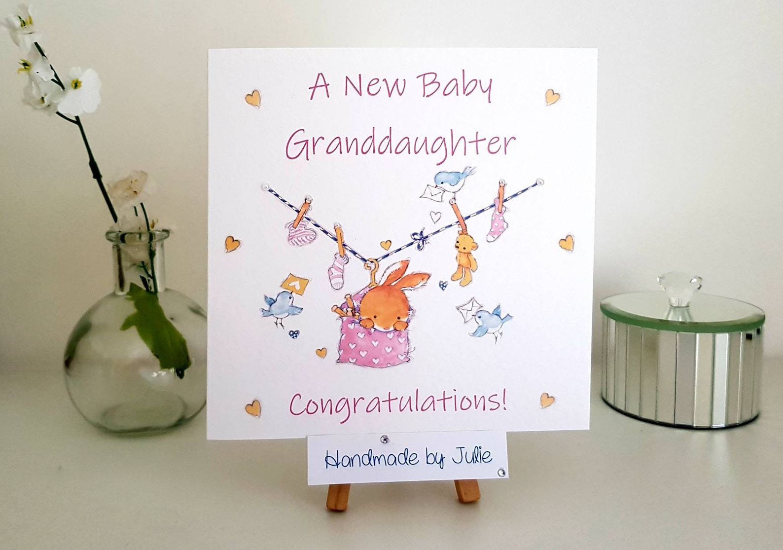 White Cotton Cards Biglietto Fatto A Mano Per Nuova Nipote - 'Congratulations On Your New Baby Granddaughter' - Rosa Con Brillantini, 16x16 Cm
