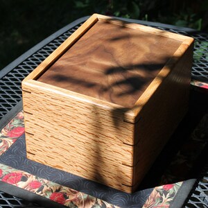 Box Urn 1