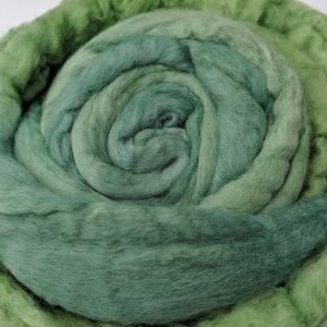 Hand Dyed 19 Micron Merino Wool Roving- 50g- Sea Green