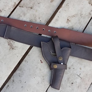 Impressive Aesthetically crafted  belt holster for Taurus .38 snub nose and like revolvers.