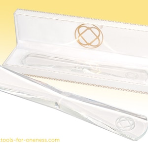 Wand of Oneness, Crystal energy healing tools from LightTools for Oneness; harmonizing instrument for energy sessions with high vibration