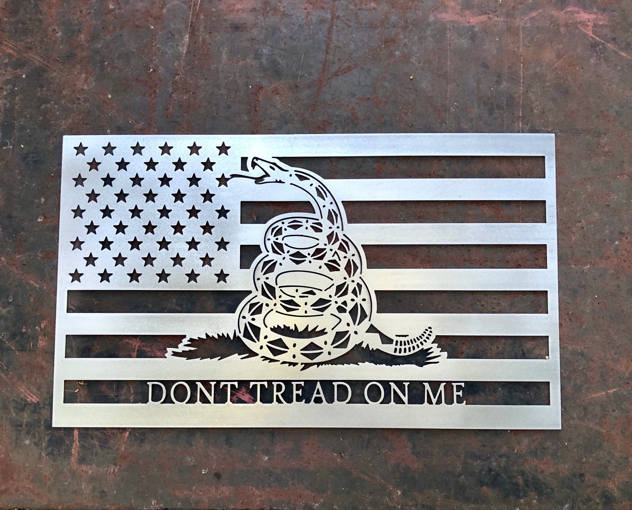 dont tread on me flag t shirt