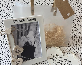 Personalised My Auntie and Me Photo Frame Wooden Plaque Gift Hamper Set Keepsake Letterbox Gift
