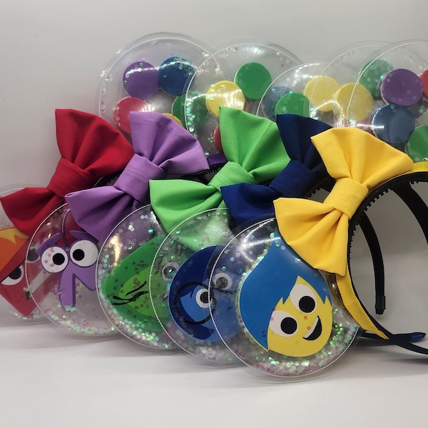 Orejas de Disney con memoria central: orejas de Minnie de adentro hacia afuera: orejas claras y mágicas: orejas de Mickey de adentro hacia afuera, alegría, tristeza, ira, asco y miedo.