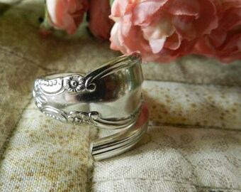 Spoon Ring Size 7, Spiral Ring, Wrap Ring, Silverware Ring, Vintage Silverware, Flatware Jewelry, Jewelry, Silver-plated Jewelry (R13)