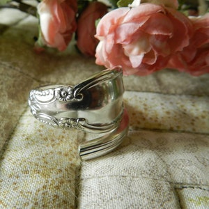 Spoon Ring Size 7, Spiral Ring, Wrap Ring, Silverware Ring, Vintage Silverware, Flatware Jewelry, Jewelry, Silver-plated Jewelry (R13)