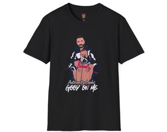 Pink Collection: Authority Looks Good On Me (Gay T-Shirt)
