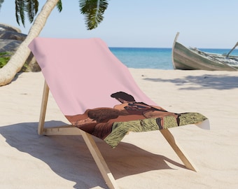 Pink Beach Towel: Vibrant Summer Accessory for Pool & Picnic
