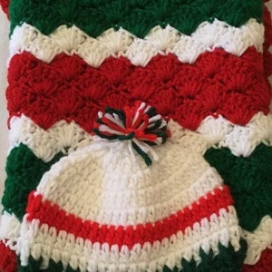 Crocheted Baby Blanket Travel/Stroller/Crib/Car Seat/White/Red/Green/Red Ruffle/White/red/green trim new born hat