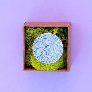 She Elf Enchanted Pin green mossy box