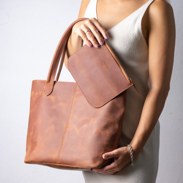 Leather tote bag for woman in small, medium or large size PPERSONALIZATION is FREE