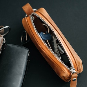 Étui à clés en cuir Organiseur de clés personnalisé sur fermeture éclair Porte-clés avec votre nom Porte-clés en cuir