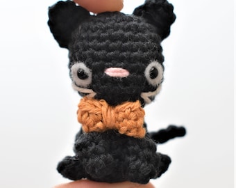 Tiny Cat Crochet Pattern / Amigurumi / Photo Tutorial