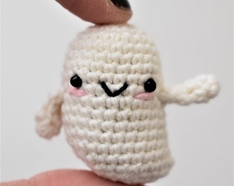Tiny Ghost Crochet Pattern / Amigurumi  / Photo Tutorial