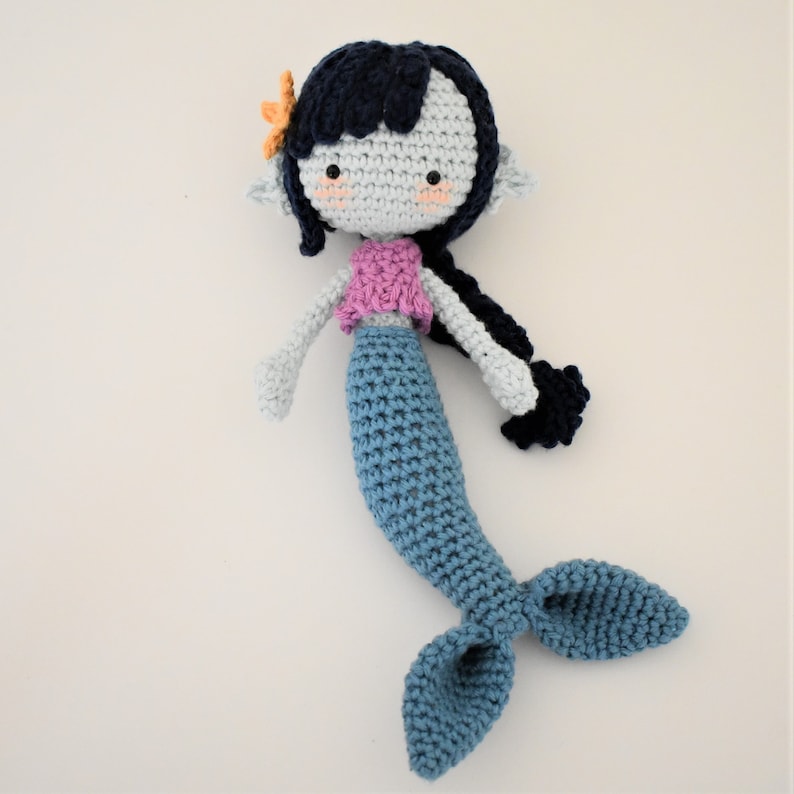 Mini Mermaid Crochet Doll Pattern / Amigurumi / Photo Tutorial image 10