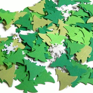 200 Piece Christmas Table Confetti, Green & White Christmas Decorations, Holiday Party Decoration, Mini Christmas Table Scatter Confetti
