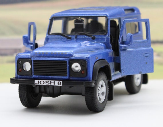 land rover defender toy car