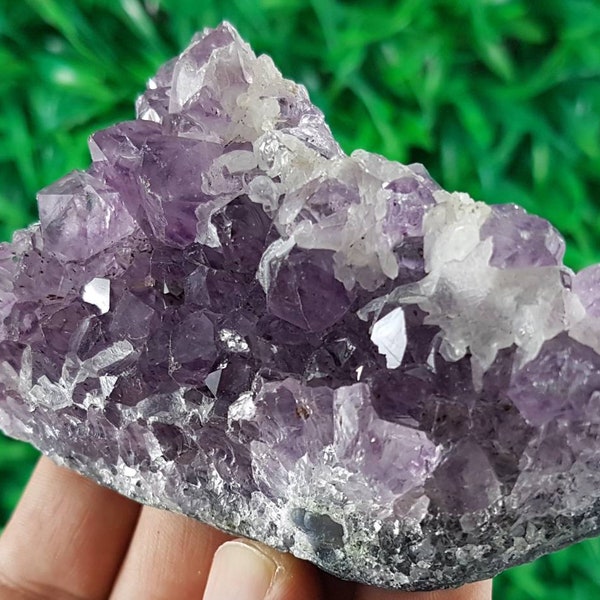 A very nice Purple Amethyst from Brazil,Natural Crystal,Mineral Specimen,Purple Quartz,Amazing color,Amethyst Crystal