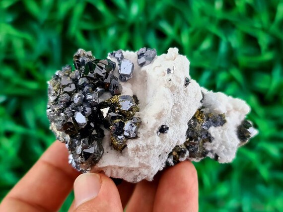 from Krushev dol mine,Madan,Bulgaria Beautiful Sphalerite with Chalcopyrite and Quartz Mineral,Clear Quartz,Quartz Cluster