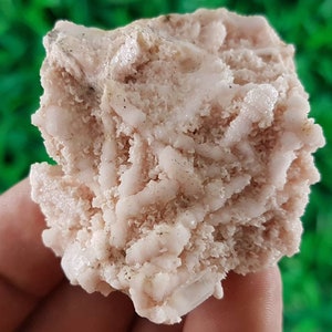 Beautiful Pink Rhodochrosite,Mineral Specimen,Pink Stone,Pink Crystal,Rhodochrosite, Crystal,Manganoan,Home Decor,office Decor,Collector&#39;s