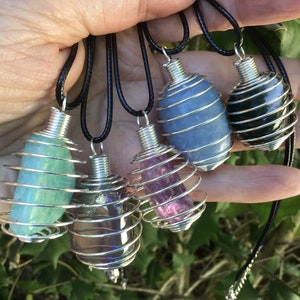 SPIRAL CAGE CRYSTAL Necklace, Tumbled Stone Necklace, Crystal Holder Necklace Cage, Tumbled Cage Necklace, Spiral Crystal Pendant Necklace