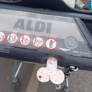 Novelty love eyes Willy trolley token. image 4