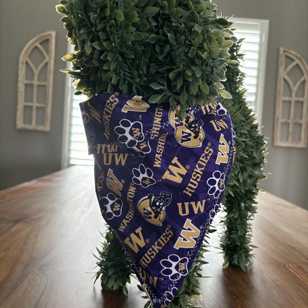 Washington Huskies Fabric Bandana Dog Cat Feline Pet Cancer Bandanna College Football Scarf