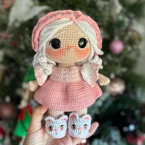 Mrs Claus Doll Amigurumi