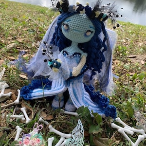 Emily Doll Amigurumi