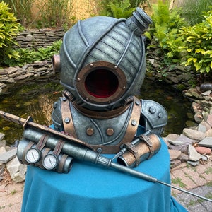 Big Sister helmet & accessories