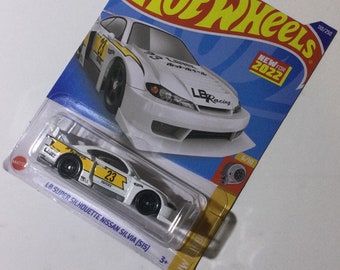 White LB Super Silhoutte Nissan Silva Hot Wheels 1/64th scale.  Hotwheels die cast metal car, 110/250