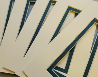 Five 5x7 Cream/Dk Green Picture Mats, Regular Core