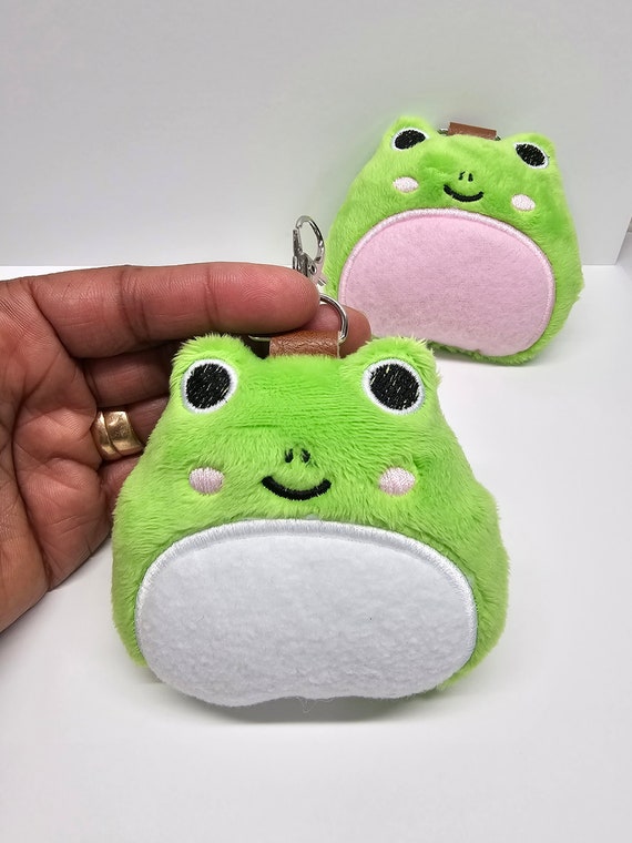 刺繍入りカエルまたはブタのぬいぐるみキーホルダー：ミンキーモモ