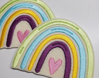 Parche arco iris - Boho Rainbow Patch - Rainbow Heart Patch - Over the rainbow - Rainbow Gifts - Iron on Patch - Sew On Patch -