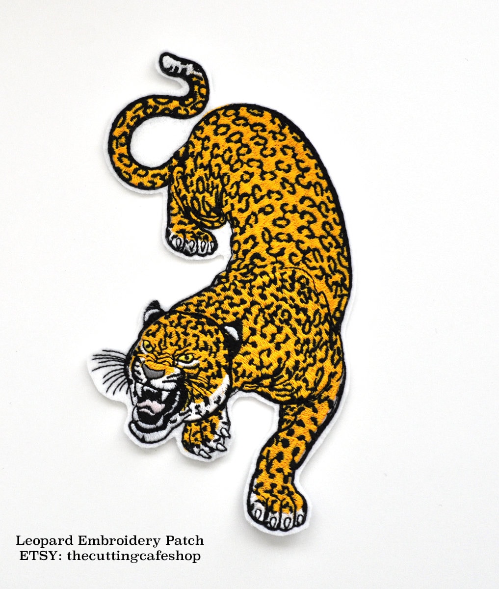 Leopard Heat Transfer Sticker For Clothing Merry Christmas Series Iron On  Decals Design A-level Washable Patches, Embroidery Applique Iron On Heat  Patches For Jackets, Sew On Patches For Clothing Backpacks Jeans T-shirt 