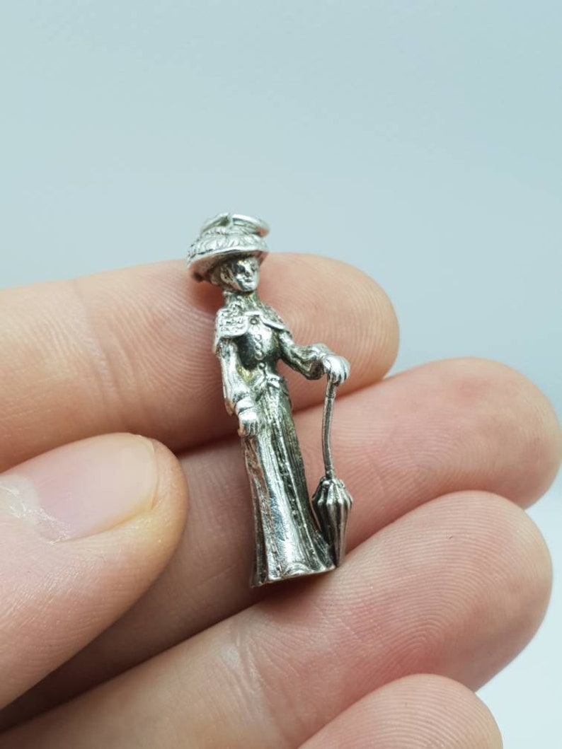 Vintage silver heavy Edwardian victorian lady mary poppins charm figure with umbrella bracelet necklace pendant retro musical film