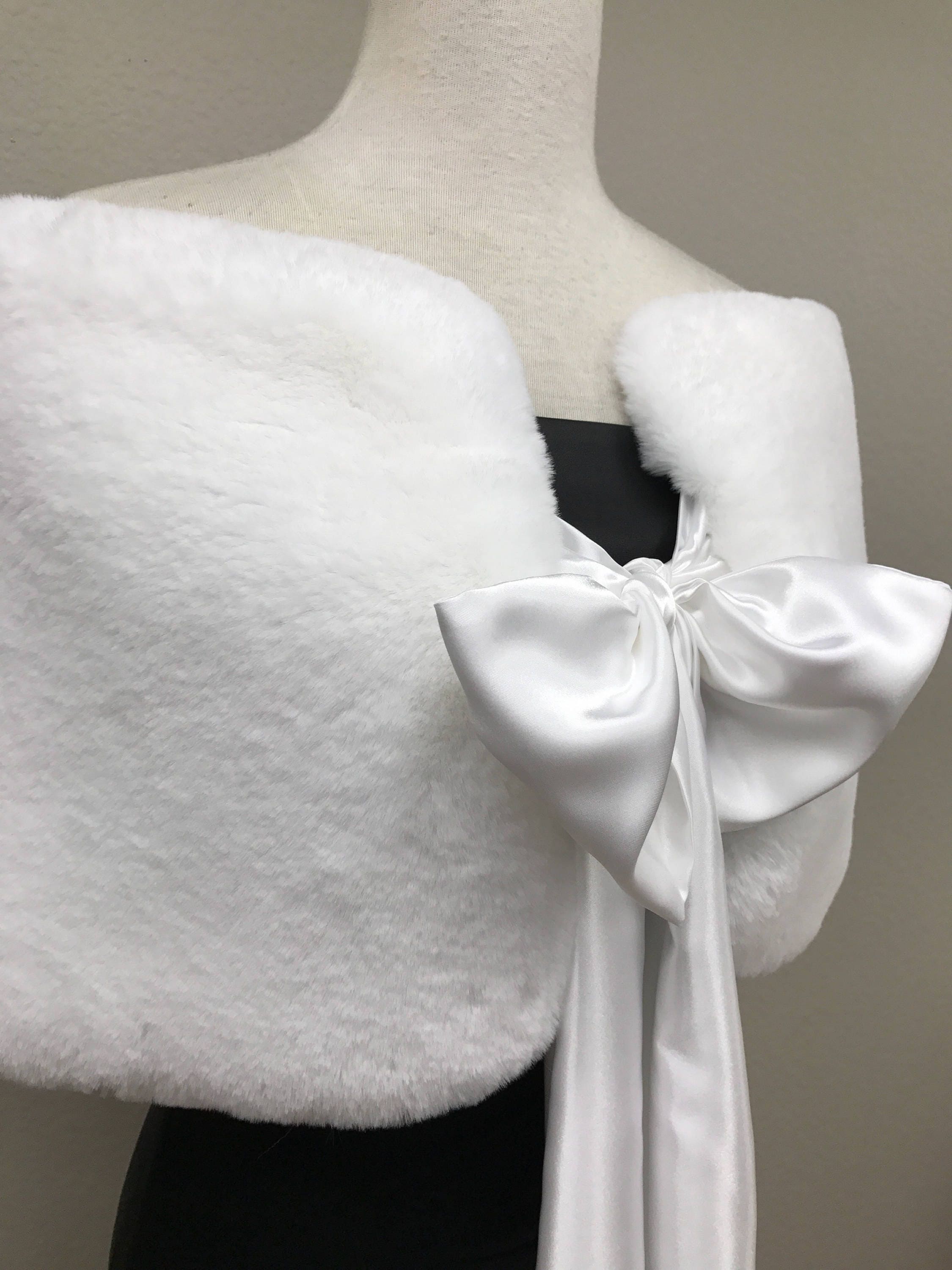 White Faux Fur Wrap Bridal Fur Shawl Wedding Fur Shrug Etsy