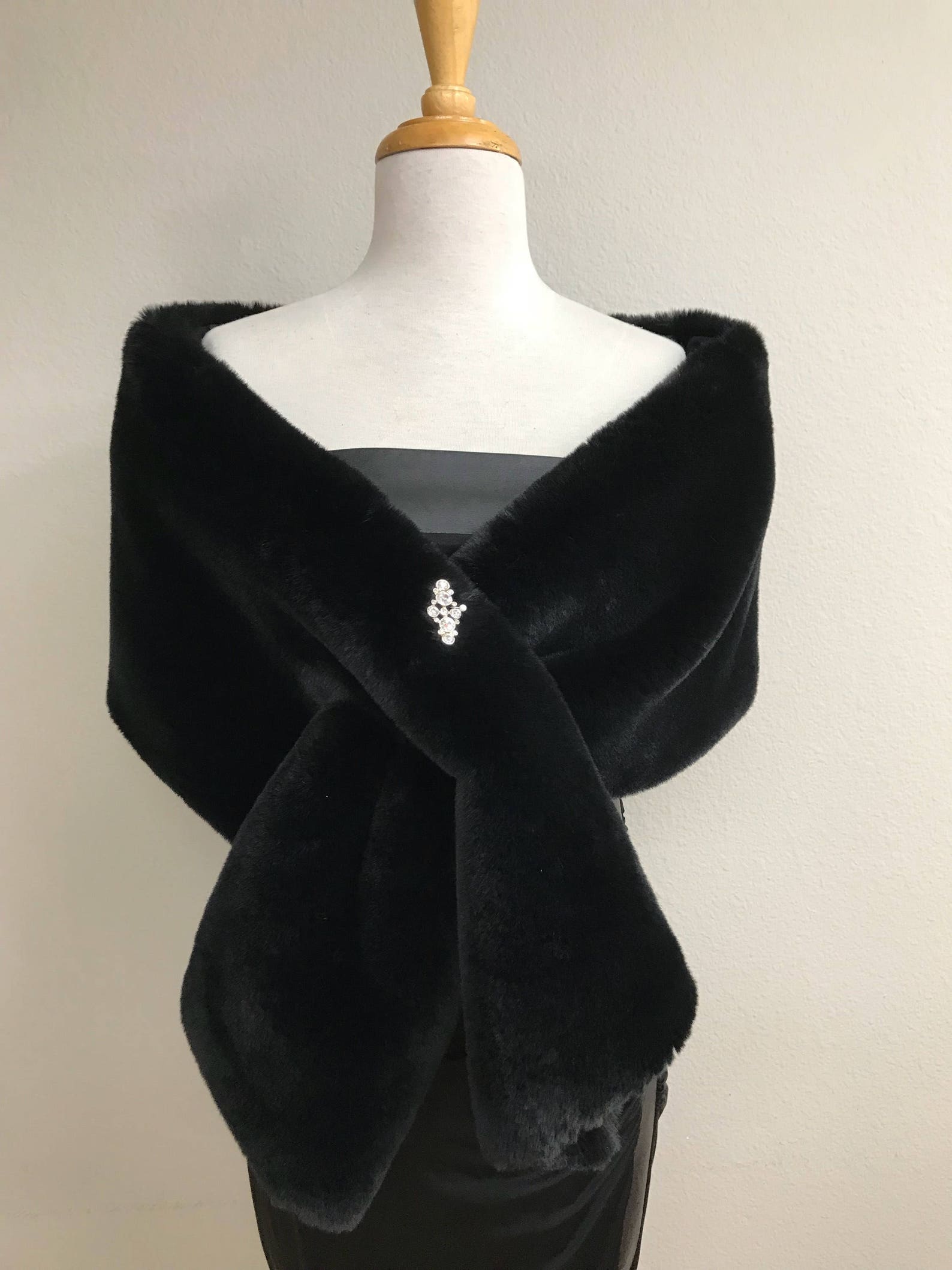 Black Faux Fur Wrap Bridal Wrap Wedding Fur Shrug Faux Fur Etsy