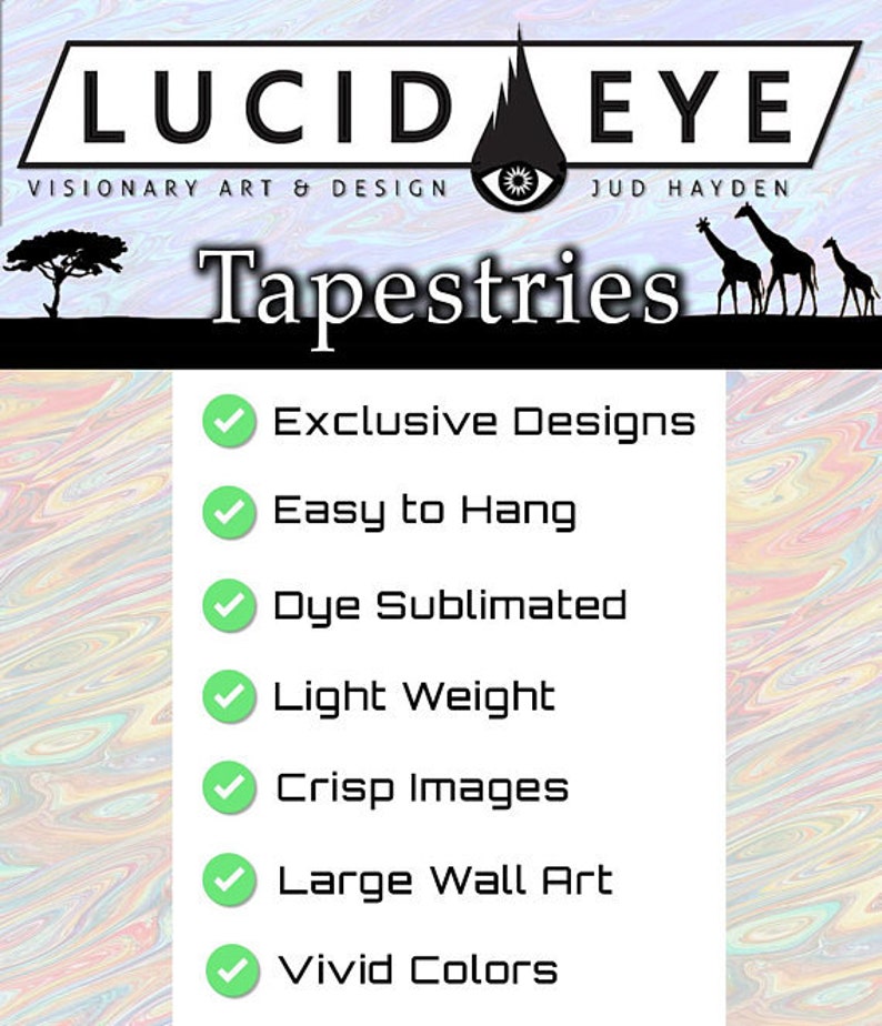 K&ouml;nnte beinhalten: Eine Grafik mit dem Text "LUCID EYE" in Schwarzwei&szlig;, mit den W&ouml;rtern "VISIONARY ART & DESIGN" und "JUD HAYDEN" darunter. Die Grafik zeigt auch ein stilisiertes Auge mit einem Schwarzwei&szlig;-Design. Der Text "Tapestries" befindet sich unter der Grafik. Unter dem Text befindet sich eine Liste mit Merkmalen, darunter "Exclusive Designs", "Easy to Hang", "Dye Sublimated", "Light Weight", "Crisp Images", "Large Wall Art" und "Vivid Colors".