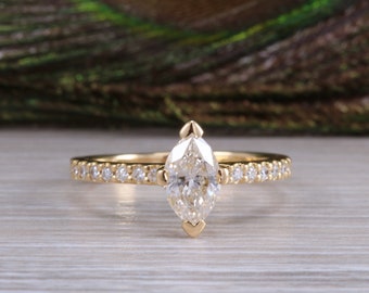 Marquise cut Diamond set 18ct Yellow Gold Engagement Ring