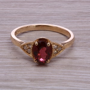 Garnet and Diamond Gemstone set Gold Ring