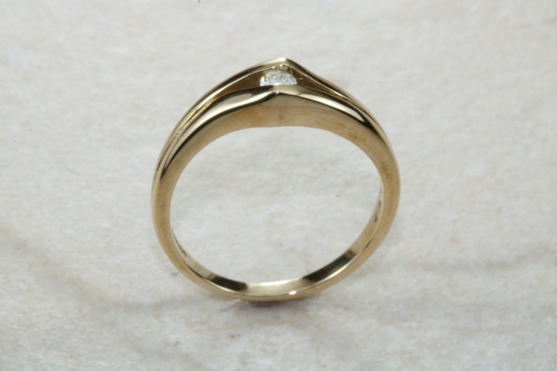 9ct Yellow gold diamond set promise or engagement ring