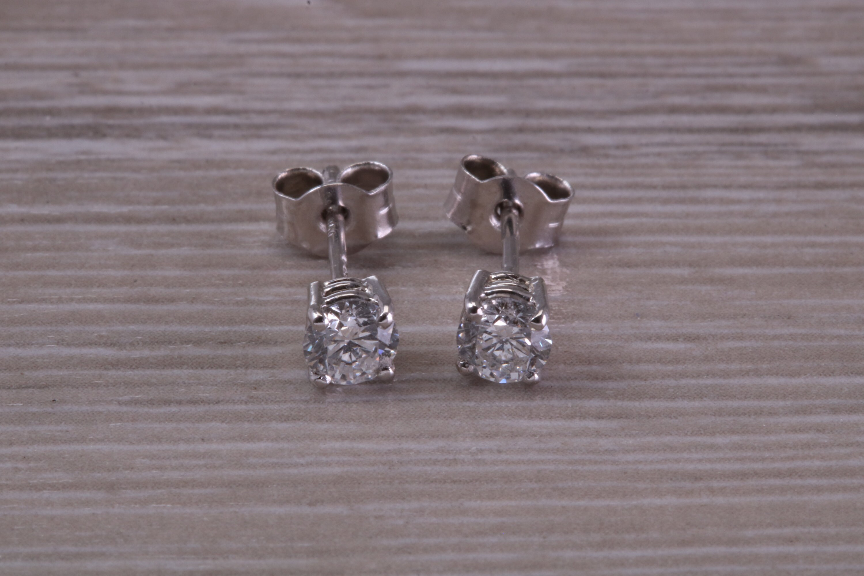 Diamond studs shop 1.50 ctw
