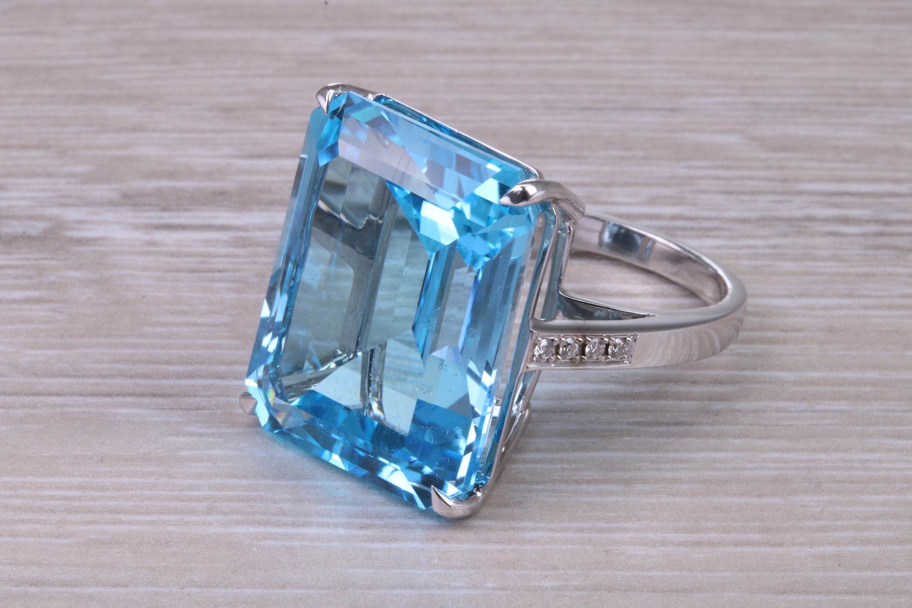 Very Very Large 50 Carat Natural Blue Topaz and Diamond Set White Very Very Large 50 Carat Natural Blue Topaz and Diamond Set White