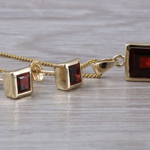 Square cut Garnet Earrings and Matching Necklace set in Yellow Gold