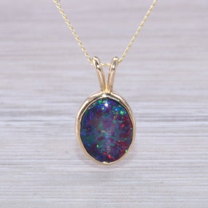 Very Fiery Natural Opal Yellow Gold Necklace