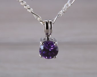 Natural Round cut Amethyst set Silver Necklace