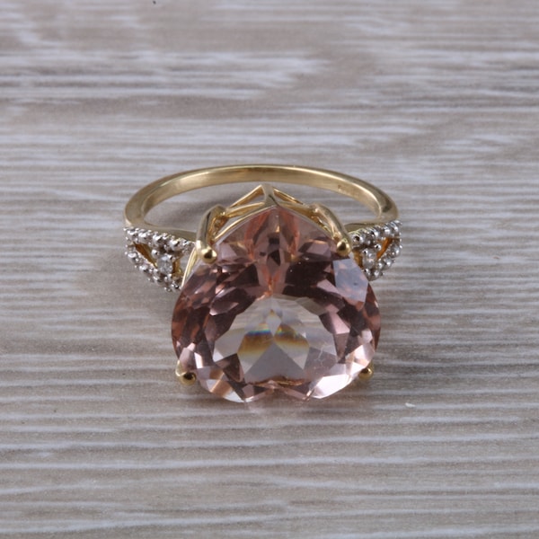 Large Heart Shape 3.89ct Morganite and Diamond set Yellow Gold Ring